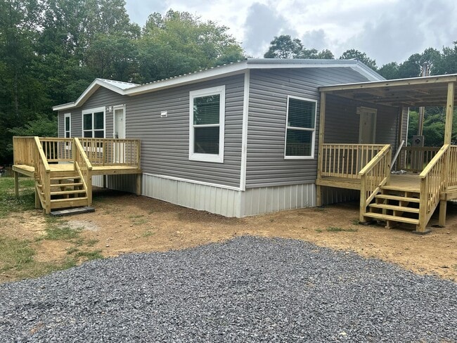 Building Photo - Brand New 3 Bedroom 2 Bath Home