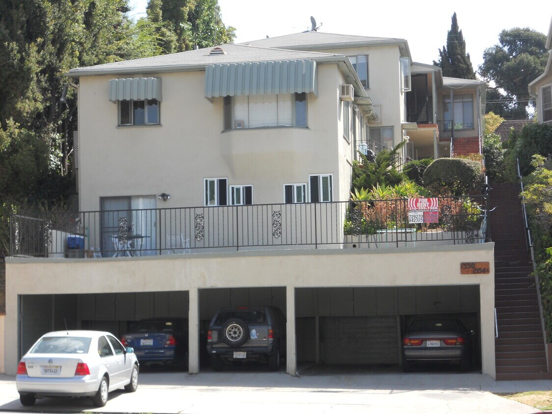 Primary Photo - 1550 S Beverly Glen Blvd