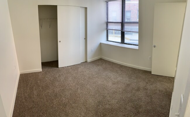 Bedroom - 55 M St NW