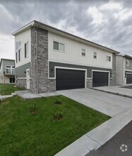 Building Photo - 236 Miller Ln