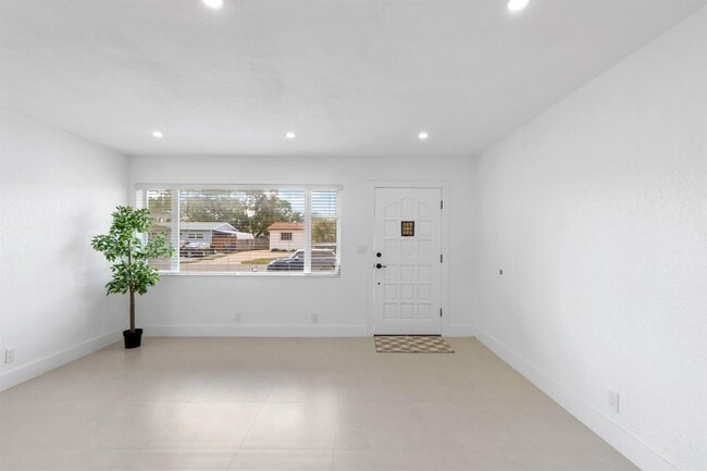 Foto del edificio - 6573 Eaton St