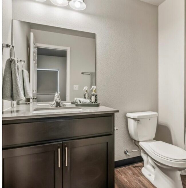 Building Photo - Meadowbrook Apartments