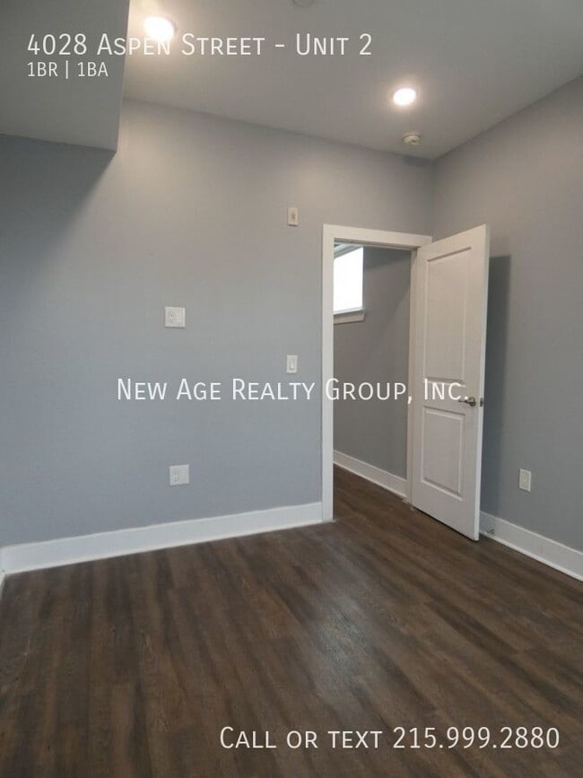 Building Photo - Spacious One bedroom apartment!