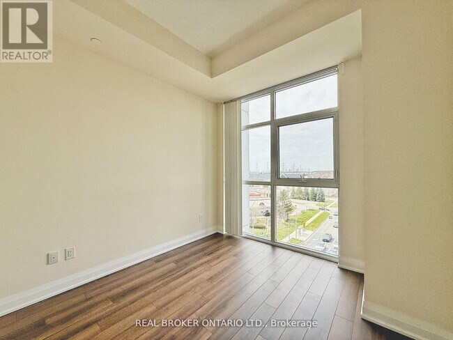 Building Photo - 8763 Bayview Ave