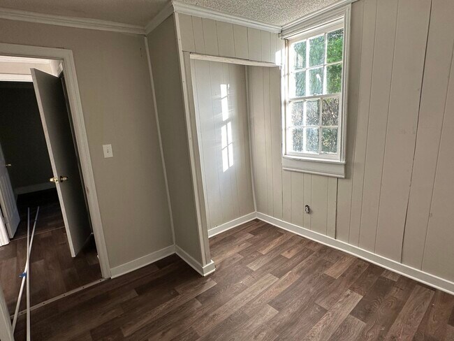 Foto del edificio - 654 Horry St NE