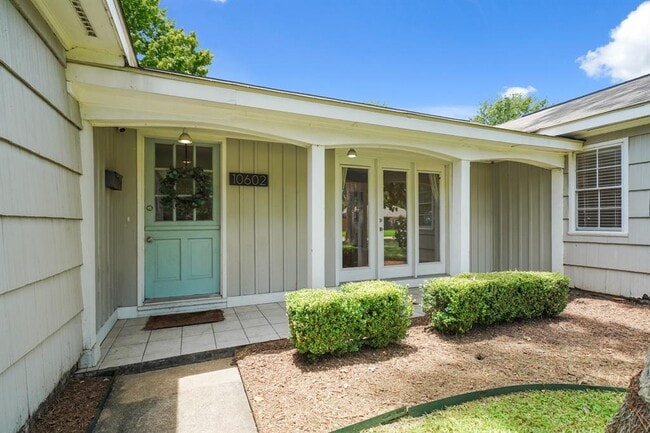 Building Photo - 10602 Willowisp Dr