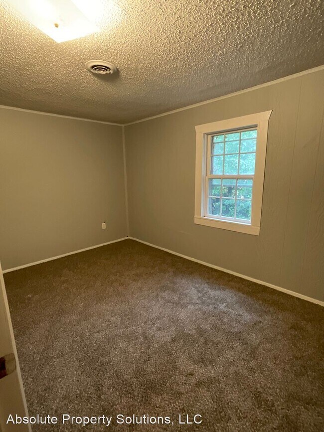 Building Photo - 1 br, 1 bath House - 3140 W Harrison St