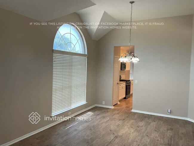 Building Photo - 1813 Rim Rock Tr