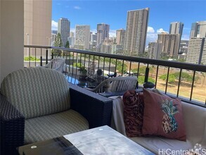 Building Photo - 2333 Kapiolani Blvd