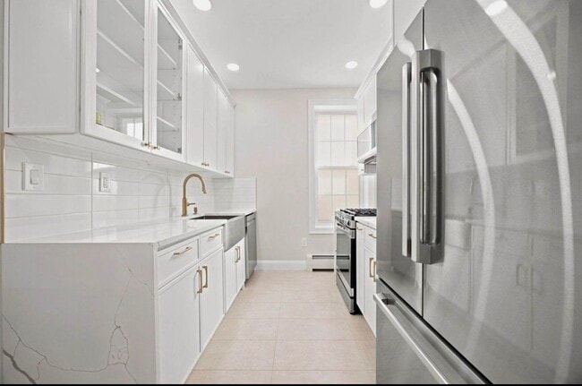 Foto del edificio - 2441 43rd St