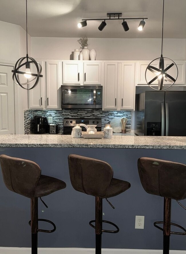 Foto del edificio - Cozy & Spacious 3BR Townhome in Atlanta