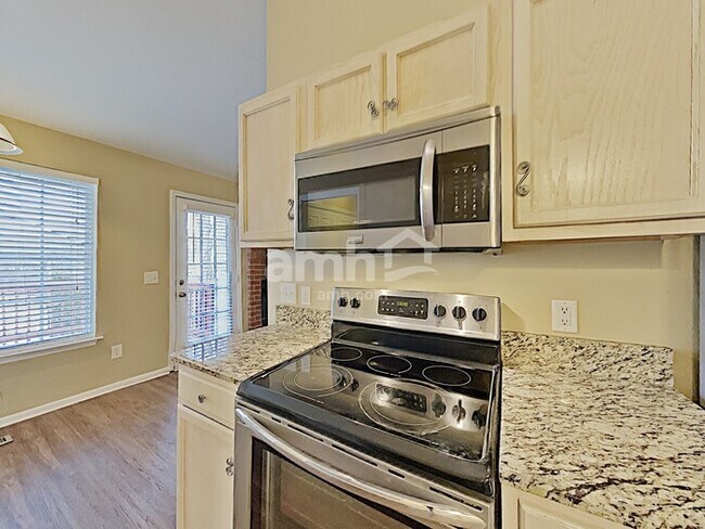Building Photo - 111 Bennett Dr