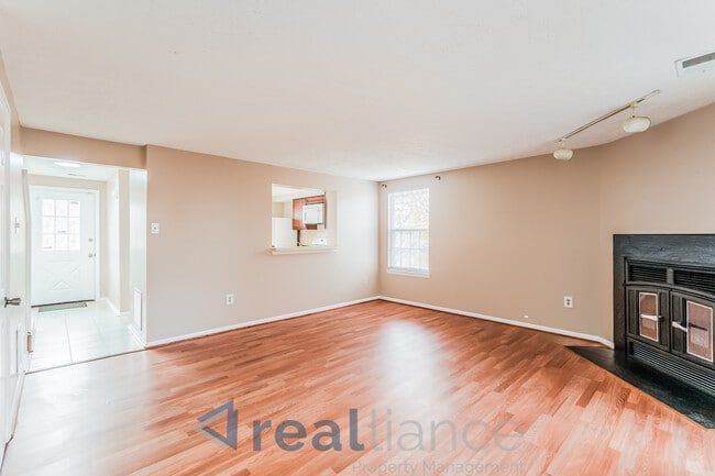 Building Photo - 265 Red Jade Dr