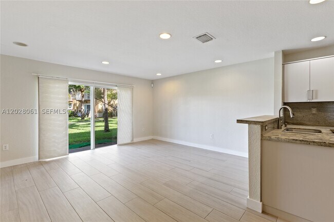 Foto del edificio - 3126 SW 128th Ave