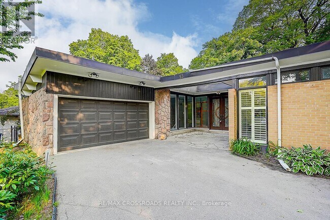 Building Photo - 53 Forest Grove Dr