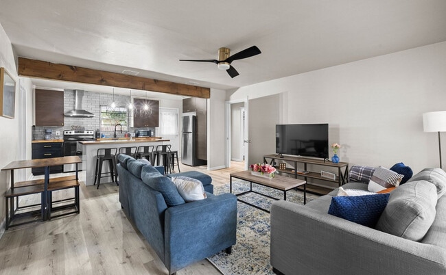 Building Photo - 4717 Edith St