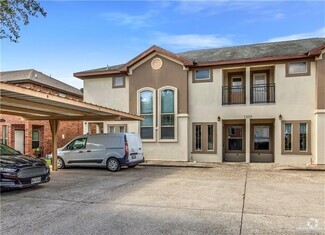 Building Photo - 1303 W Fig Ave
