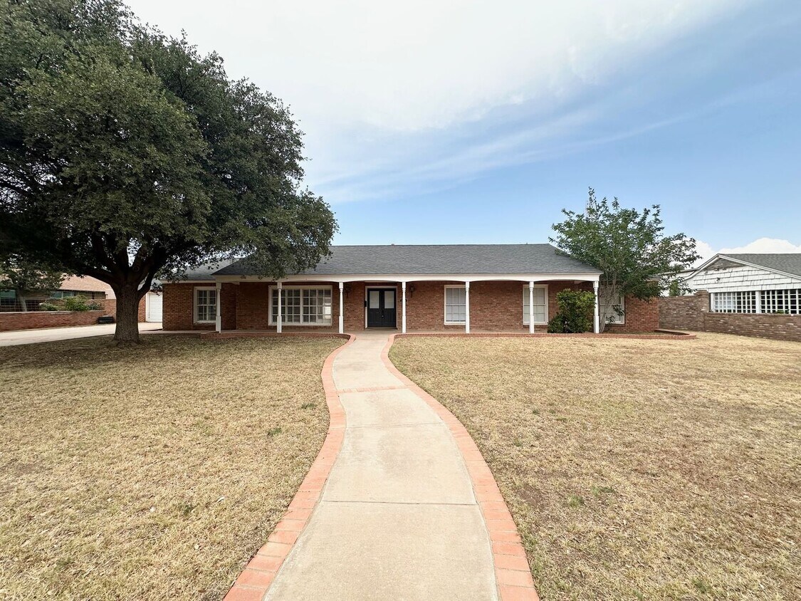Primary Photo - 3 Bed 2 Bath Located In The Heart Of Midland