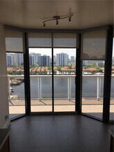 Building Photo - 3640 Yacht Club Dr