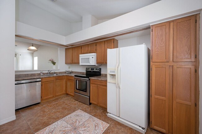 Foto del edificio - 102 Candlewick Ct