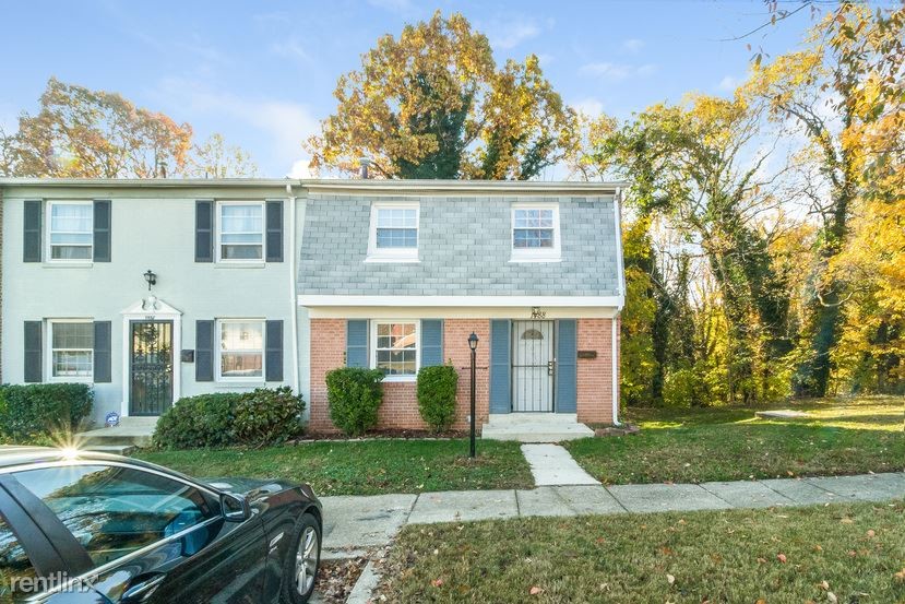 Primary Photo - 1488 Potomac Heights Dr