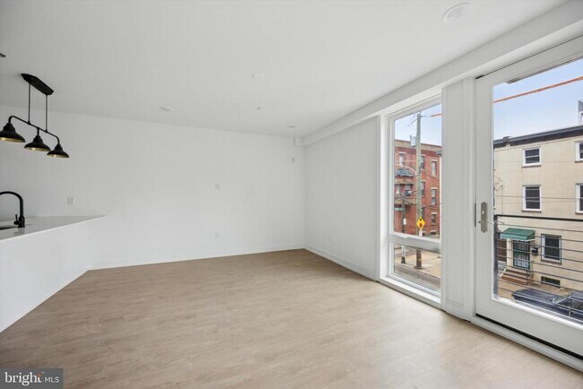 Foto del edificio - 1614 Ridge Ave