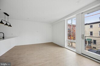 Building Photo - 1614 Ridge Ave