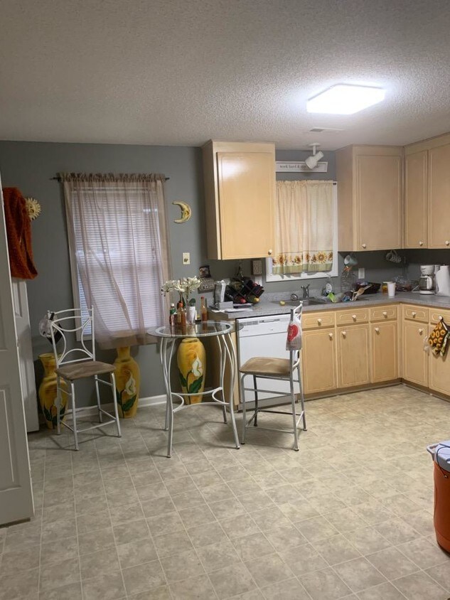 Building Photo - 3330 Caitie Ln