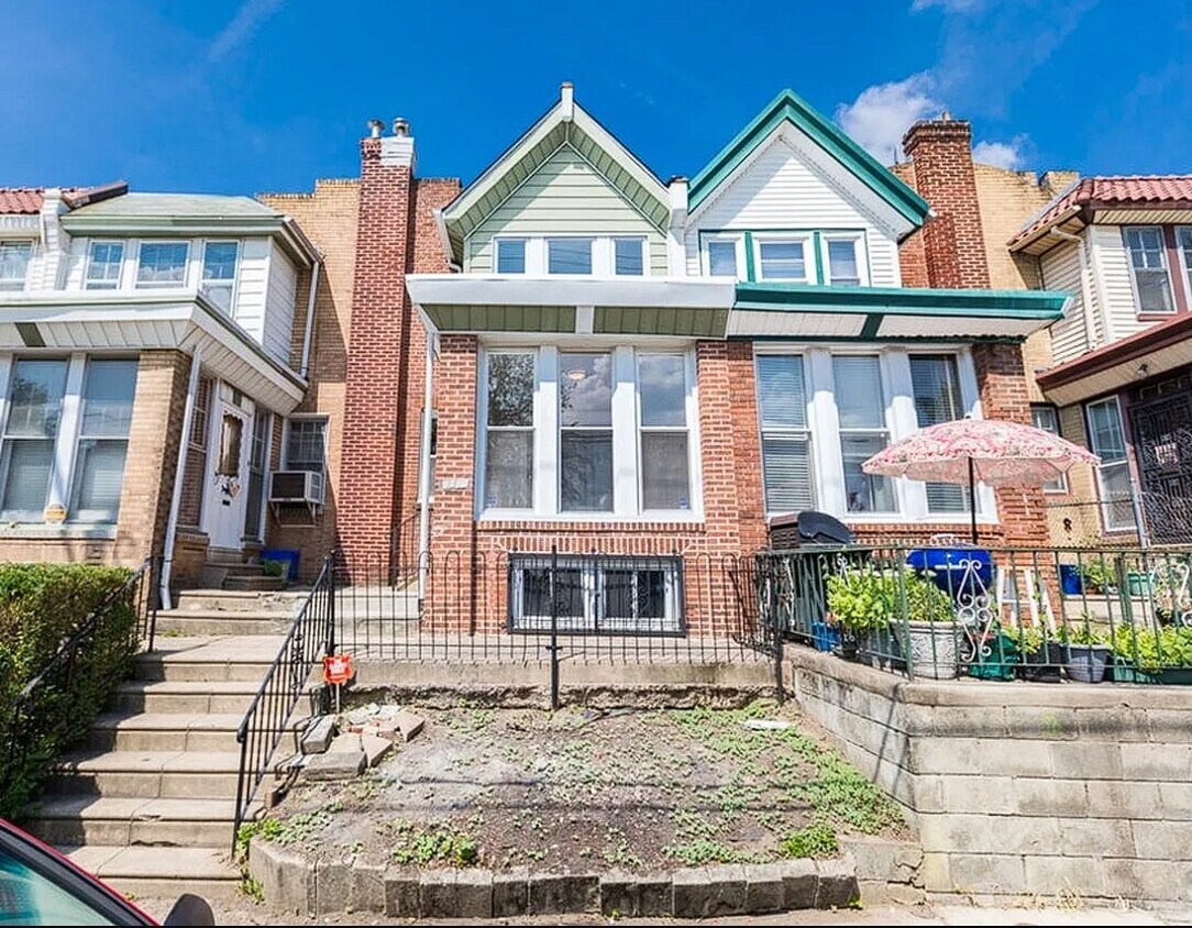 Foto principal - 6022 N 16th St