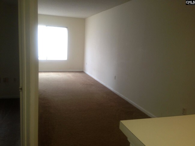 Foto del edificio - 1600 Park Cir