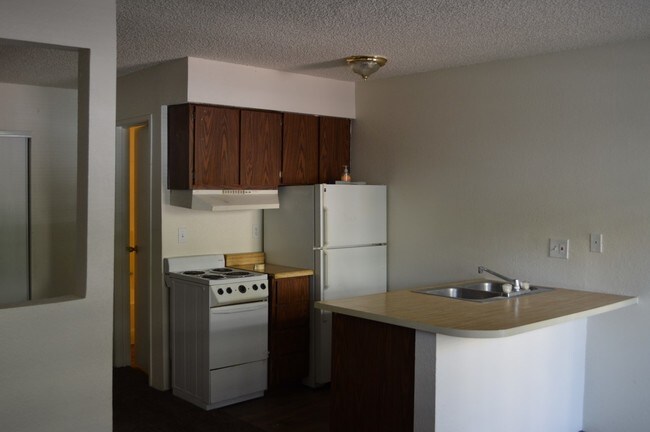 Foto del edificio - 4816 Koval Ln
