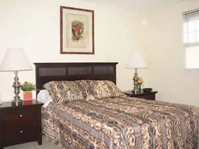 Foto principal - 11 River Dr