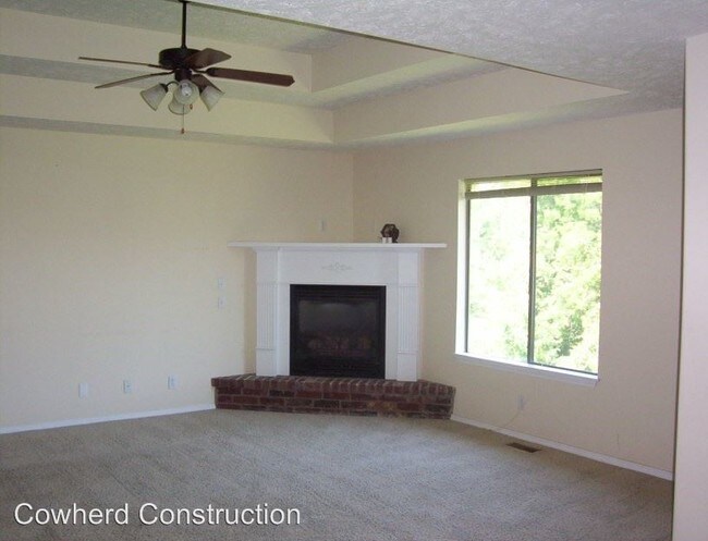 Building Photo - 5 br, 3 bath House - 3143 S Creekside