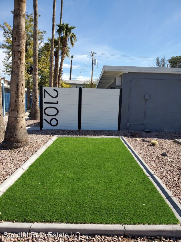 Primary Photo - 2107-2117 S Granada Dr