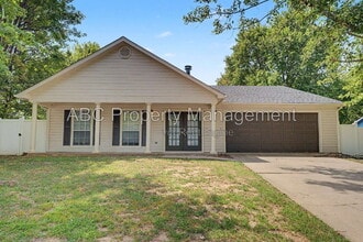 Building Photo - 3345 W Essex Dr