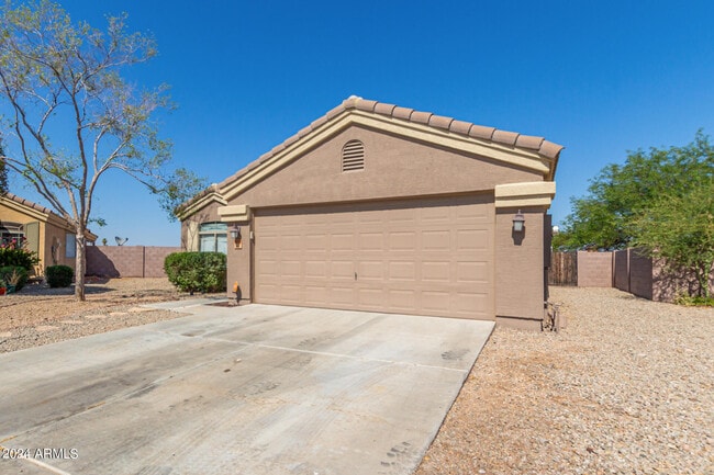Building Photo - 3013 S 159th Ln
