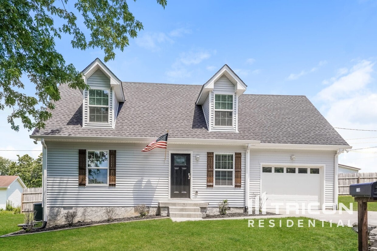 Primary Photo - 110 West Dr