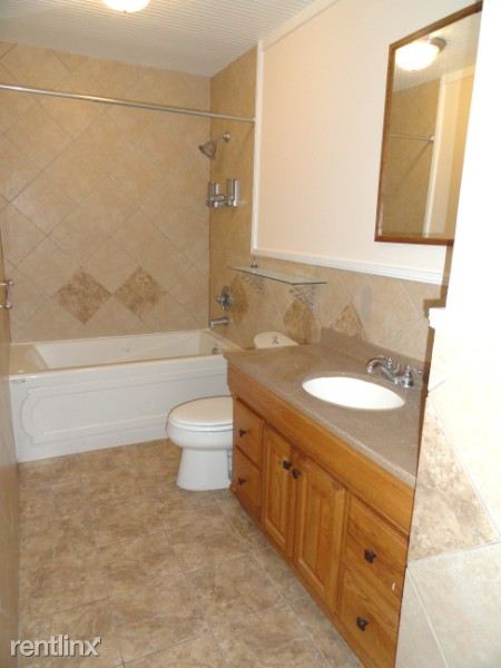 Building Photo - 3 Bay Pines Dr