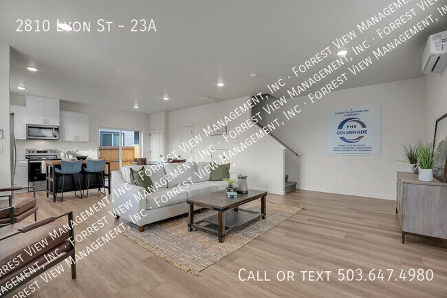 Building Photo - 2810 SE Lyon St