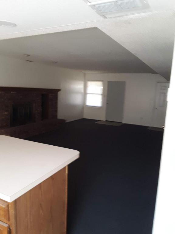 Building Photo - 5104 W Canterbury  Dr