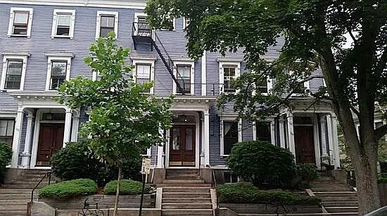 Foto del edificio - 182 Bowen St