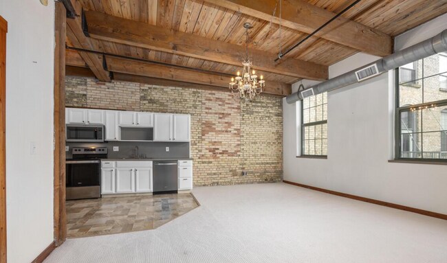 Foto del edificio - 940 Monroe Ave NW