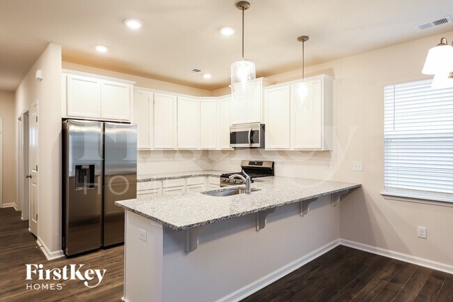 Building Photo - 107 Wild Lily Dr