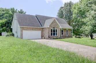 Building Photo - 180 Kings Deer Dr