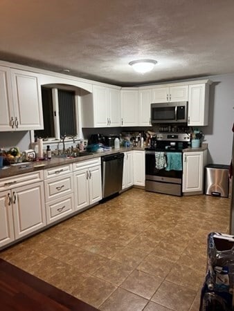 Building Photo - 3 Russell St