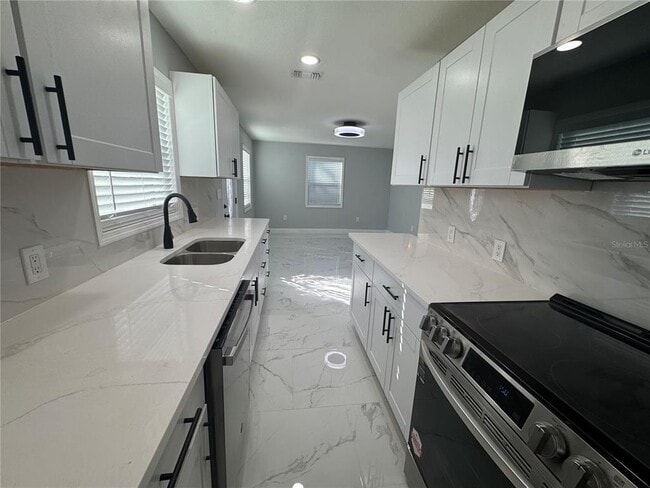 Foto del edificio - 5504 60th Way N