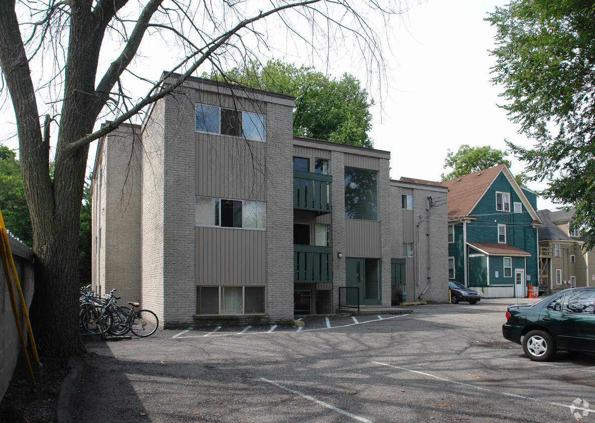 Building Photo - Campus View Apartments