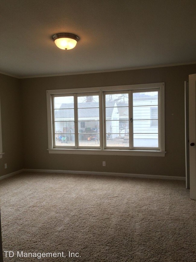 Foto del edificio - 1232 E Linwood Dr