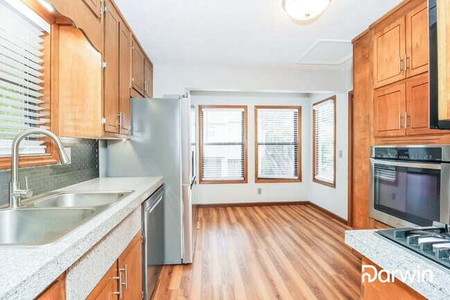 Foto del edificio - 4955 Shallow Ridge Rd NE