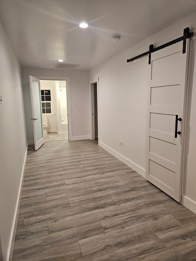 Building Photo - 2608 Horseshoe Dr